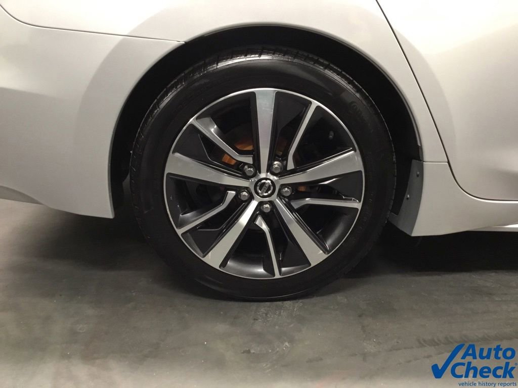 Used 2019 Nissan Maxima 3.5 S w/ Floor Mat Group FWD image 18