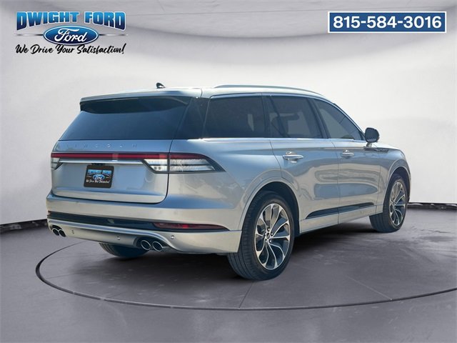 Used 2023 Lincoln Aviator Grand Touring image 5