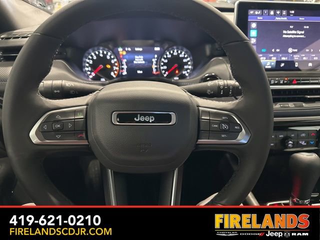 New 2025 Jeep Compass Latitude w/ Sun & Sound Group image 17