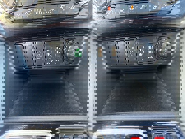 Used 2024 Mitsubishi Eclipse Cross SE image 30