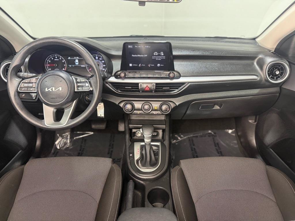 Used 2023 Kia Forte LXS w/ LXS Technology Package FWD image 13