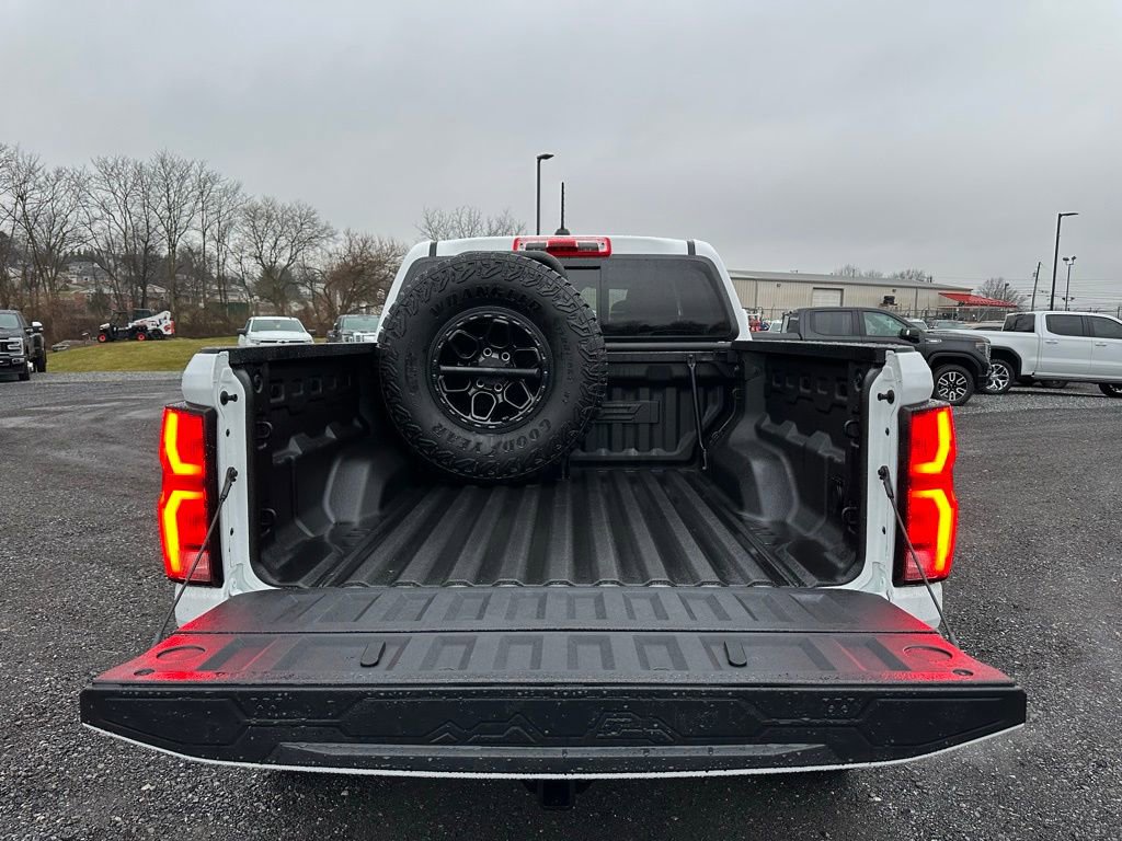 Used 2024 Chevrolet Colorado ZR2 w/ ZR2 Bison Edition image 7