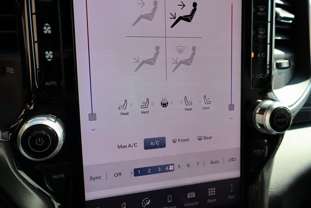 Used 2025 RAM 2500 Laramie image 27