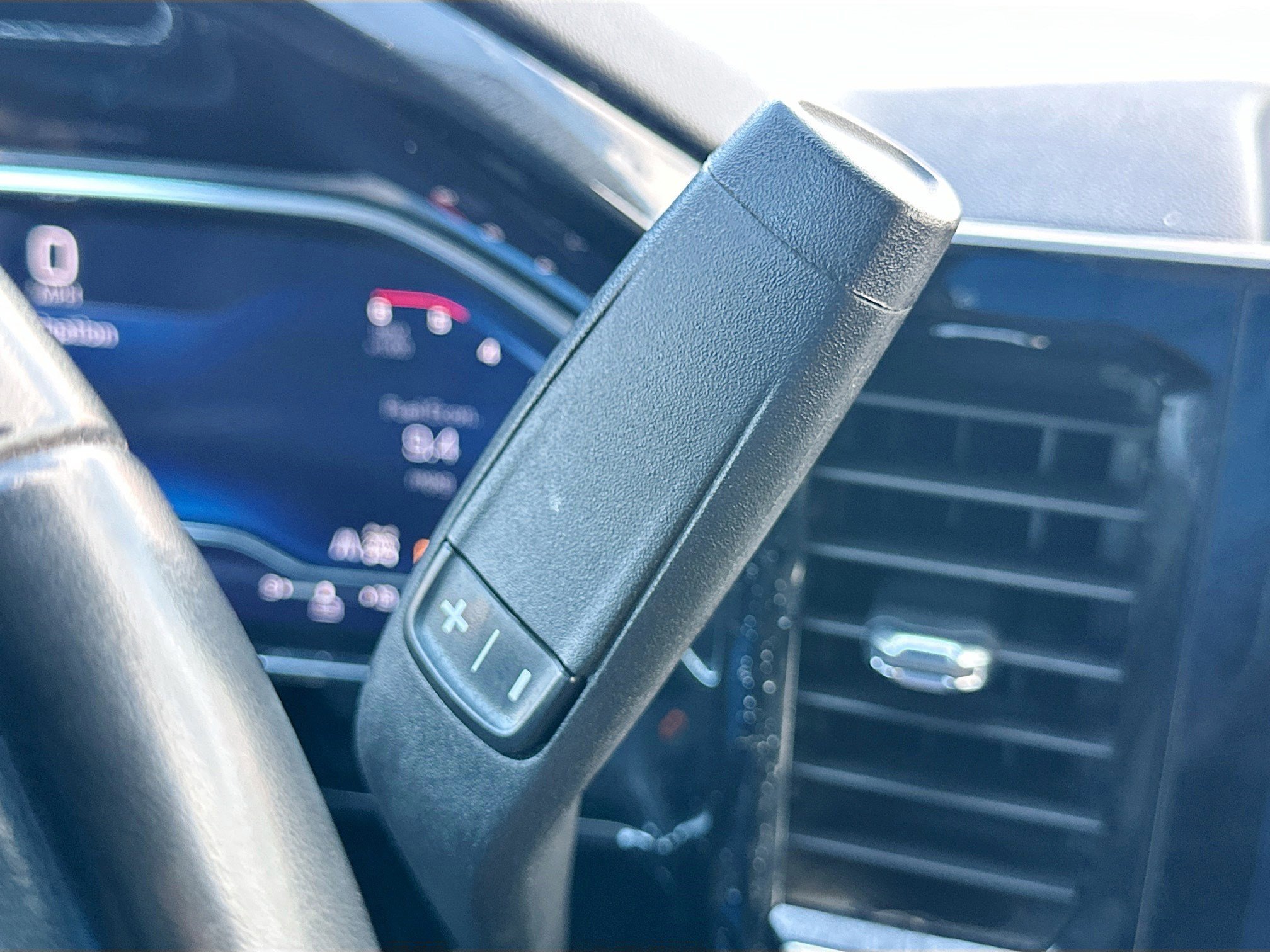 Used 2024 Chevrolet Silverado 2500 LT image 16