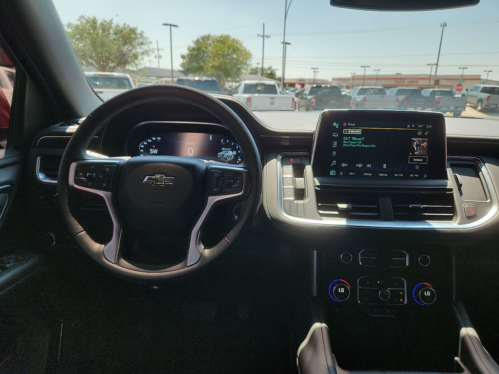 Used 2024 Chevrolet Tahoe Z71 w/ Luxury Package image 10