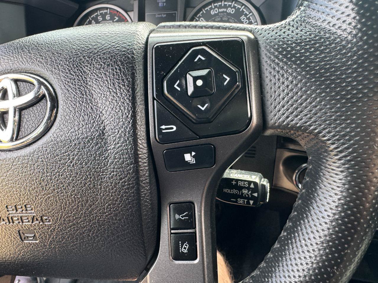 Used 2021 Toyota Tacoma TRD Off-Road w/ Technology Package AWD/4WD image 49