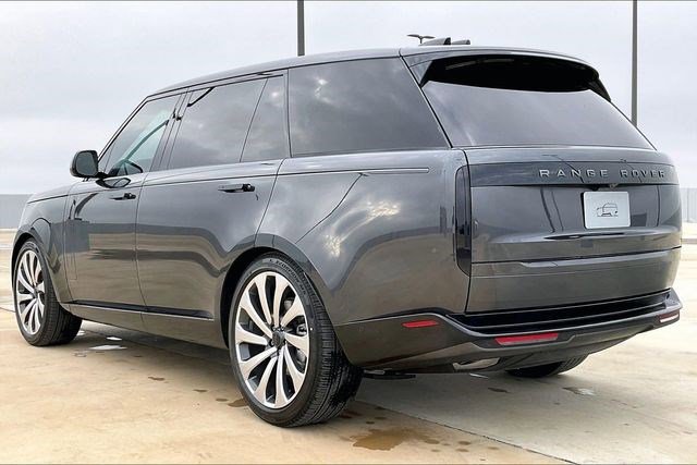 New 2025 Land Rover Range Rover Long Wheelbase SE image 3