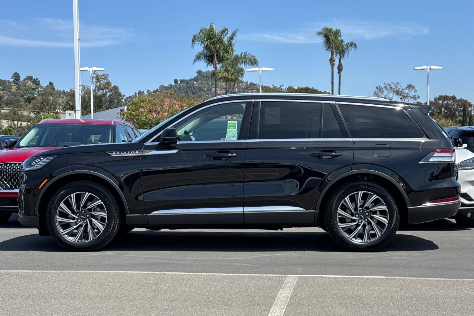 New 2025 Lincoln Aviator 2WD w/ Equipment Group 101A image 6