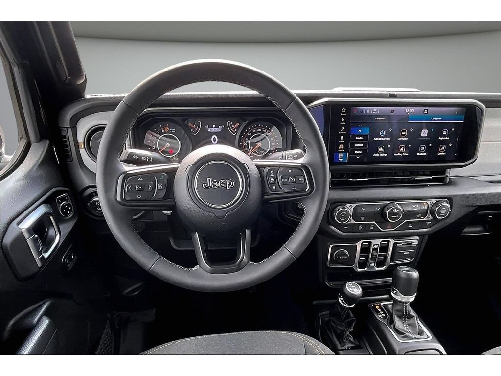Used 2026 Jeep Gladiator Sport AWD/4WD image 7