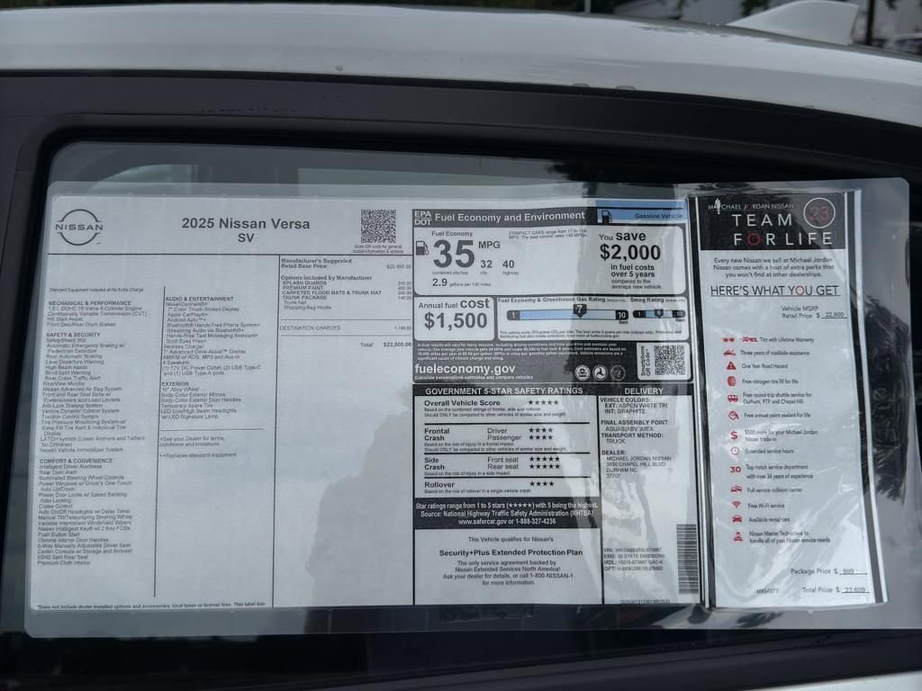 New 2025 Nissan Versa SV image 12