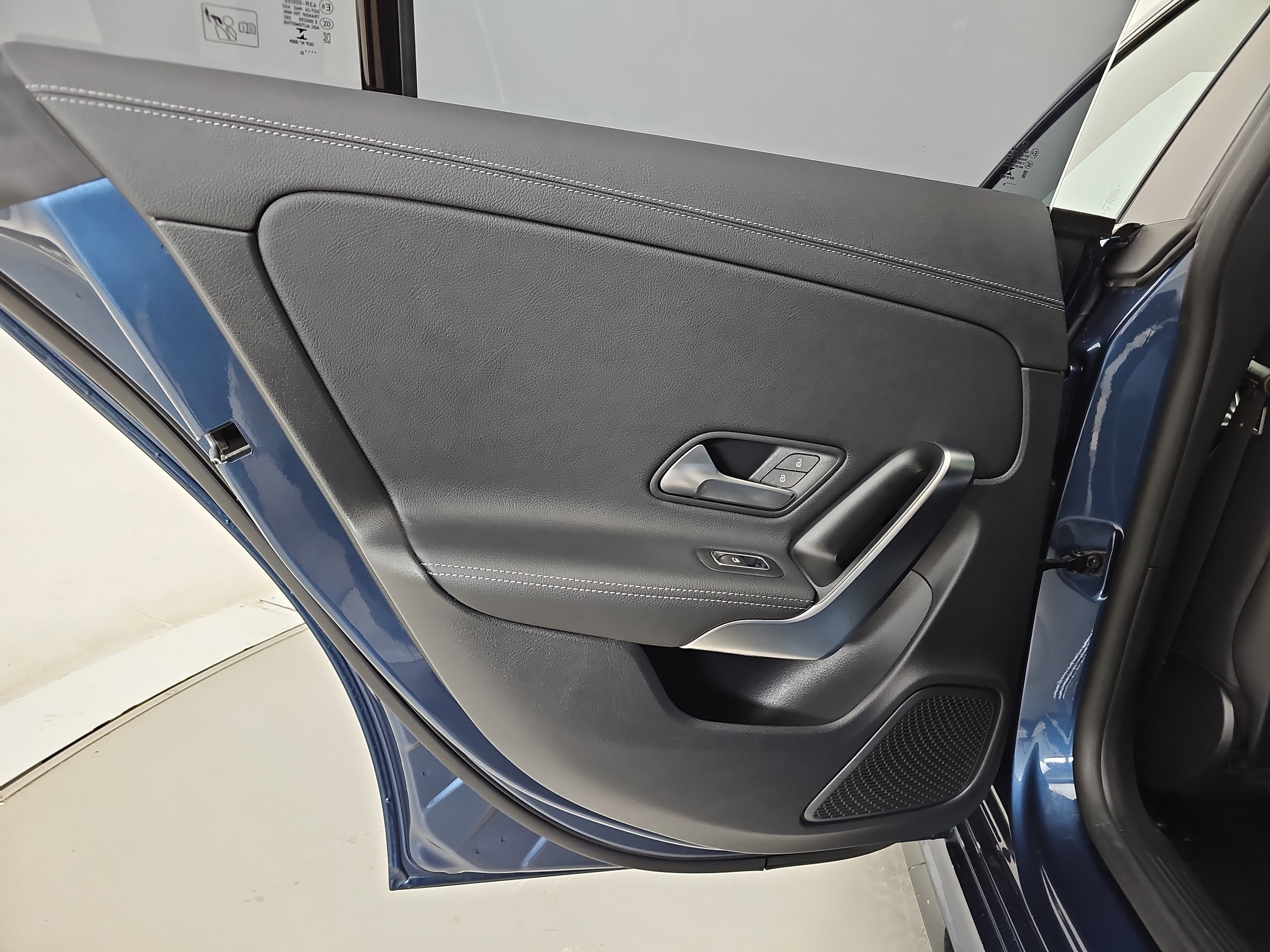 Used 2022 Mercedes-Benz CLA 35 AMG 4MATIC image 22