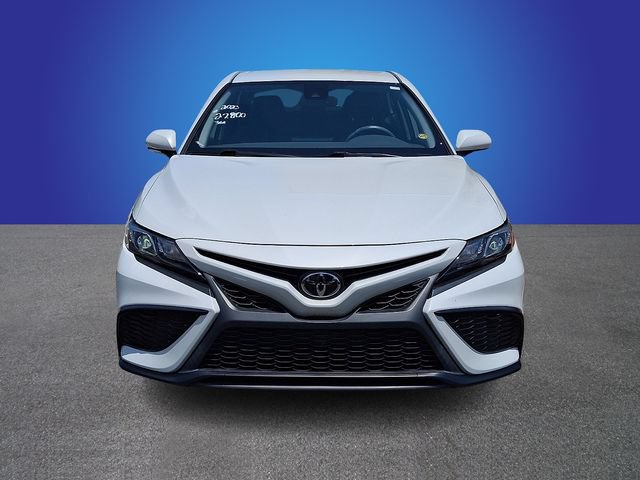 Used 2023 Toyota Camry SE w/ Convenience Package FWD image 2