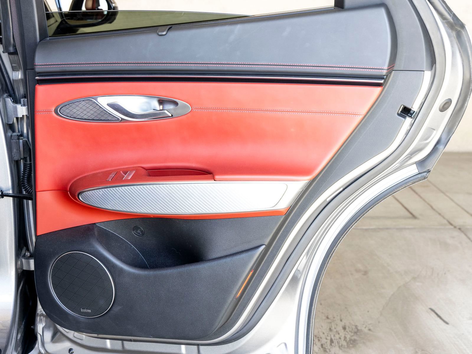 Used 2023 Genesis GV70 2.5T Sport Prestige w/ Sport Prestige Package image 23