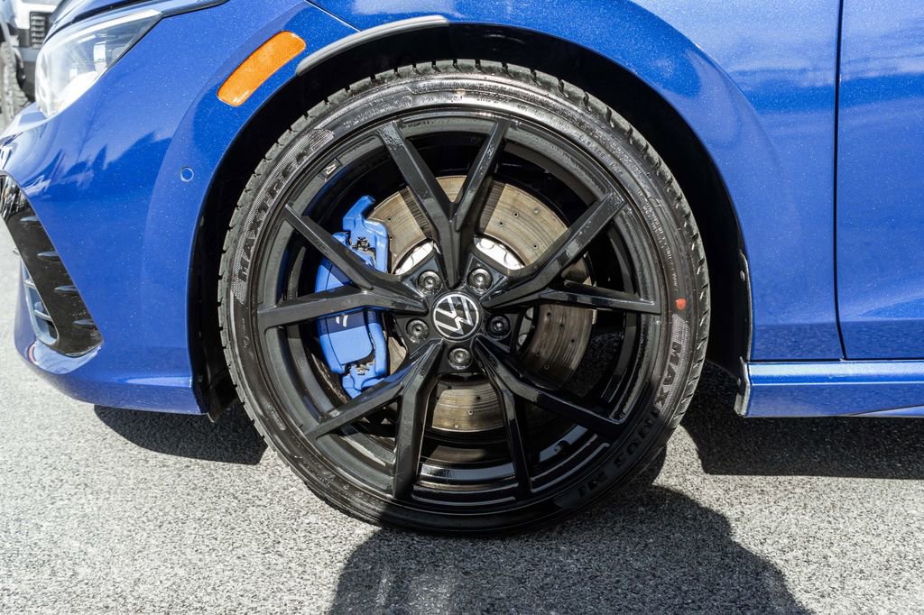 Used 2024 Volkswagen Golf R 4-Door image 36