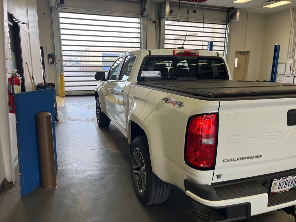 Used 2021 Chevrolet Colorado LT w/ LT Convenience Package AWD/4WD image 4