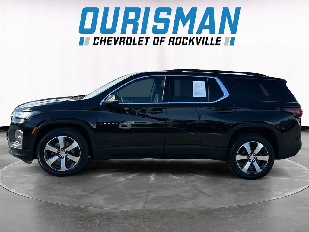 Used 2023 Chevrolet Traverse LT w/ LT Premium Package image 3