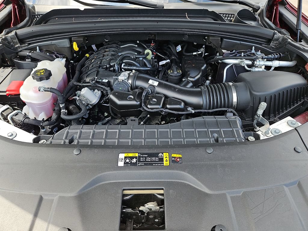 Certified 2025 Jeep Grand Cherokee L Altitude AWD/4WD image 29