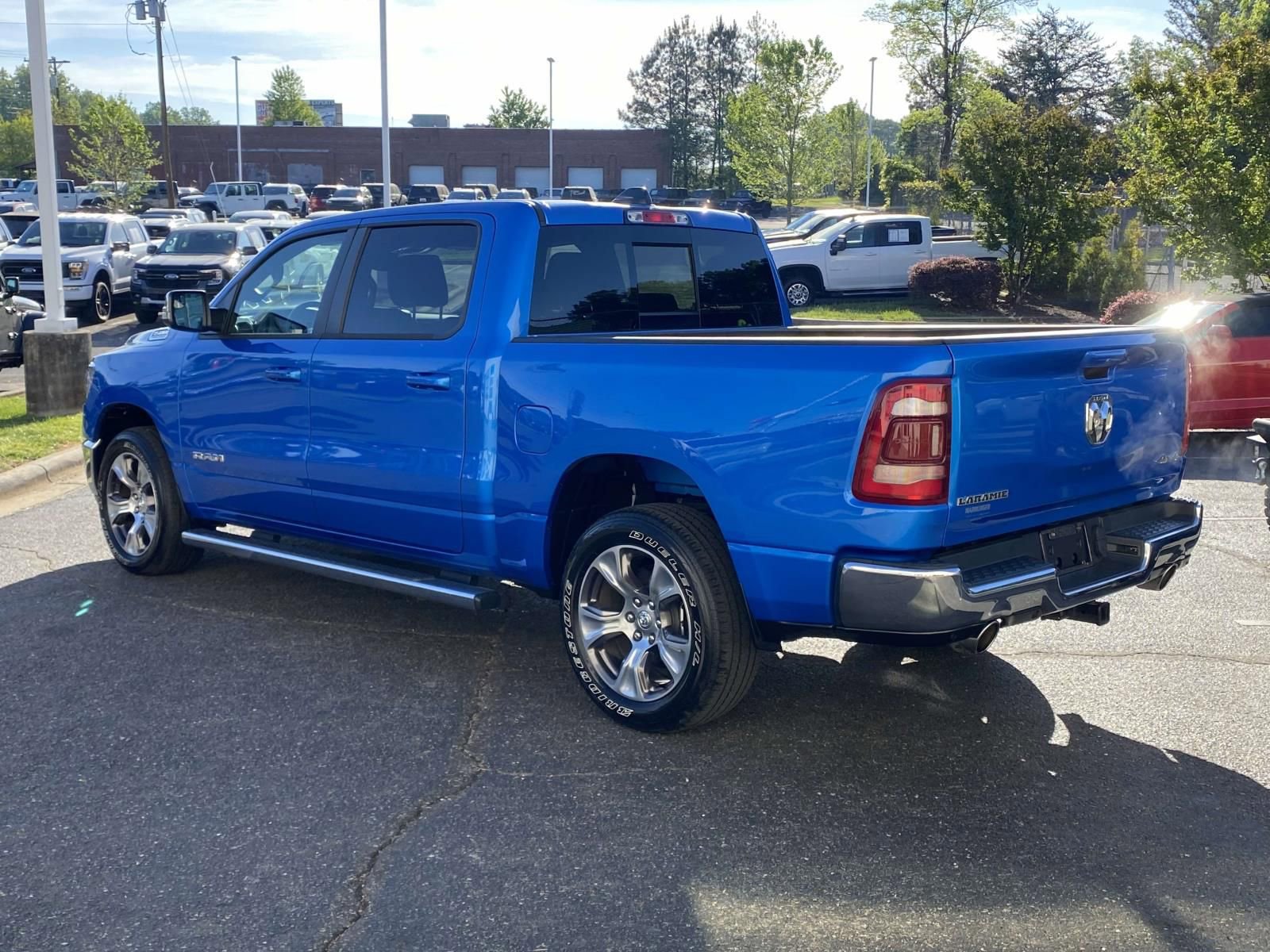 Used 2023 RAM 1500 Laramie AWD/4WD image 5
