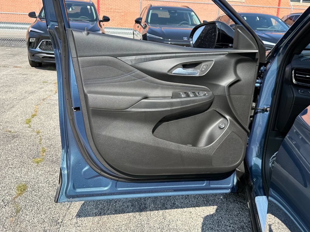 New 2026 Buick Envista Sport Touring w/ Convenience II Package FWD image 26