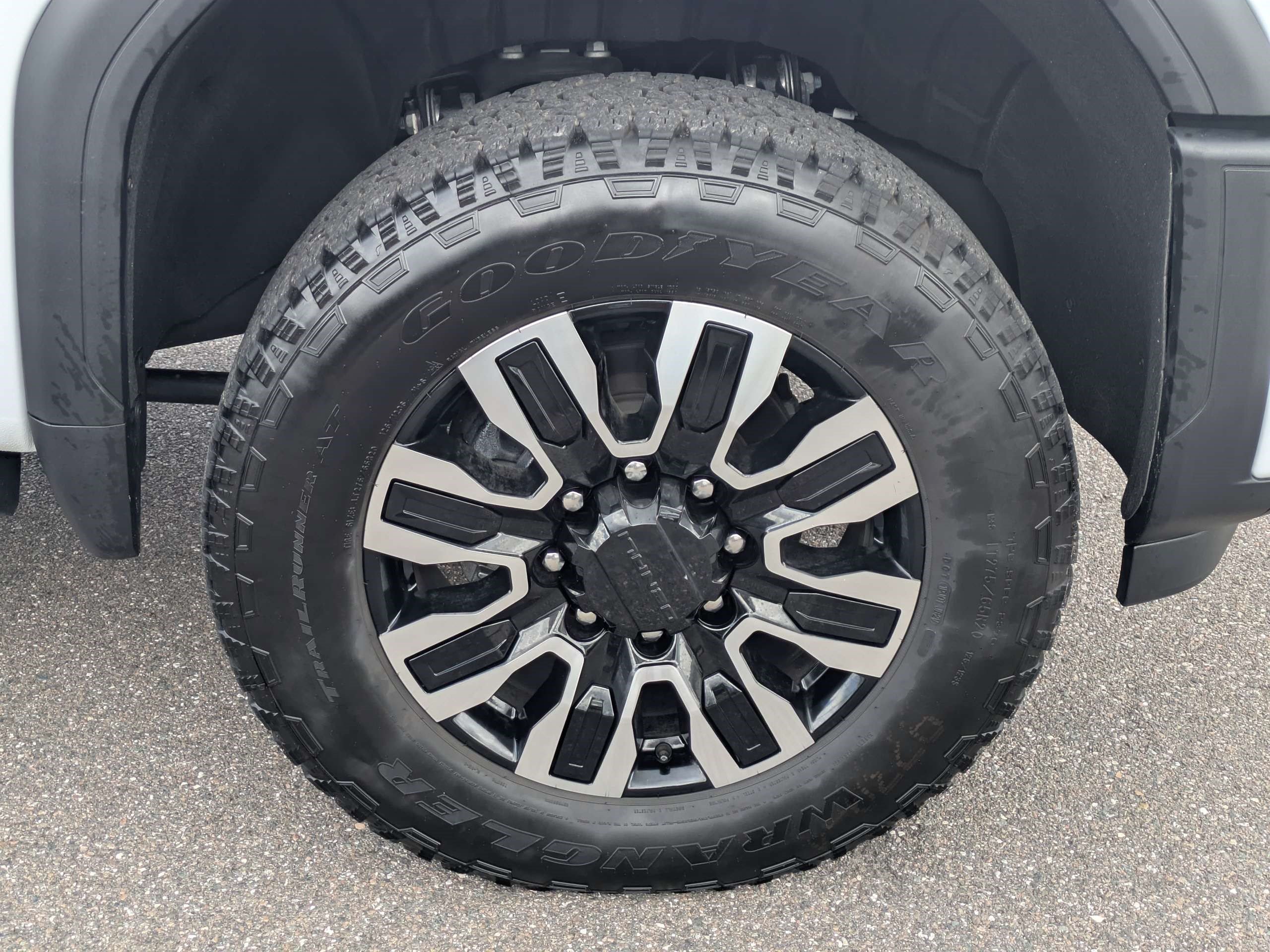 Used 2026 GMC Sierra 2500 Denali Ultimate w/ Snow Plow Prep/Camper Package AWD/4WD image 10