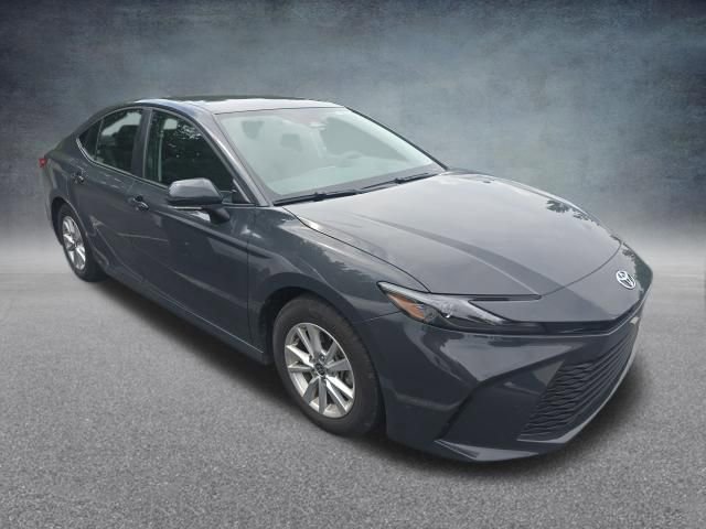 Used 2025 Toyota Camry LE FWD image 2