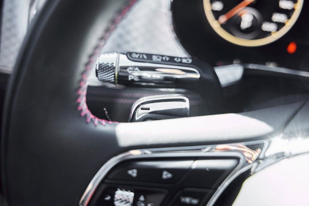 Used 2023 Bentley Flying Spur V8 image 60