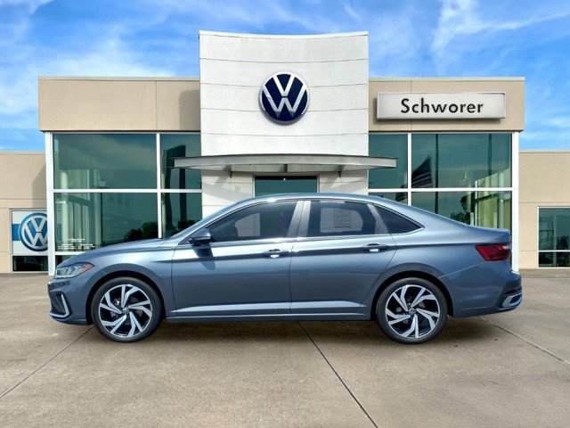 Certified 2025 Volkswagen Jetta SEL FWD image 1
