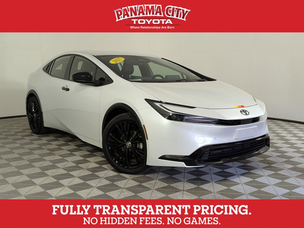 Used 2025 Toyota Prius FWD image 1