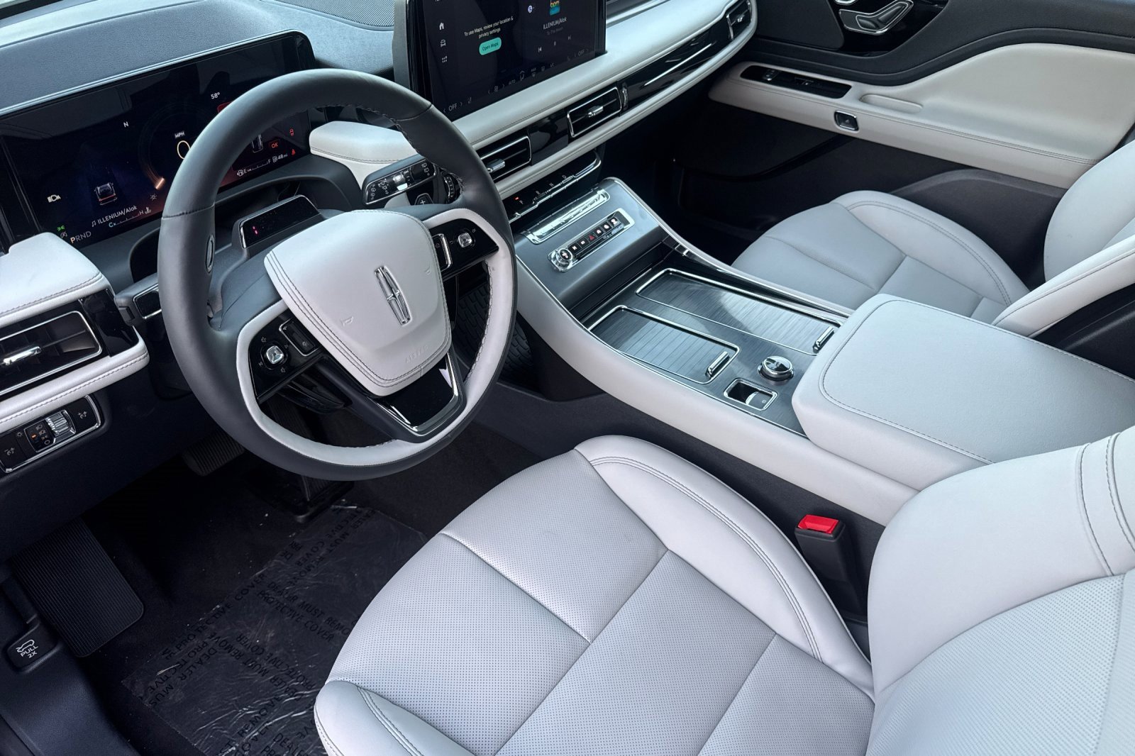 New 2026 Lincoln Aviator AWD w/ Jet Appearance Package image 8