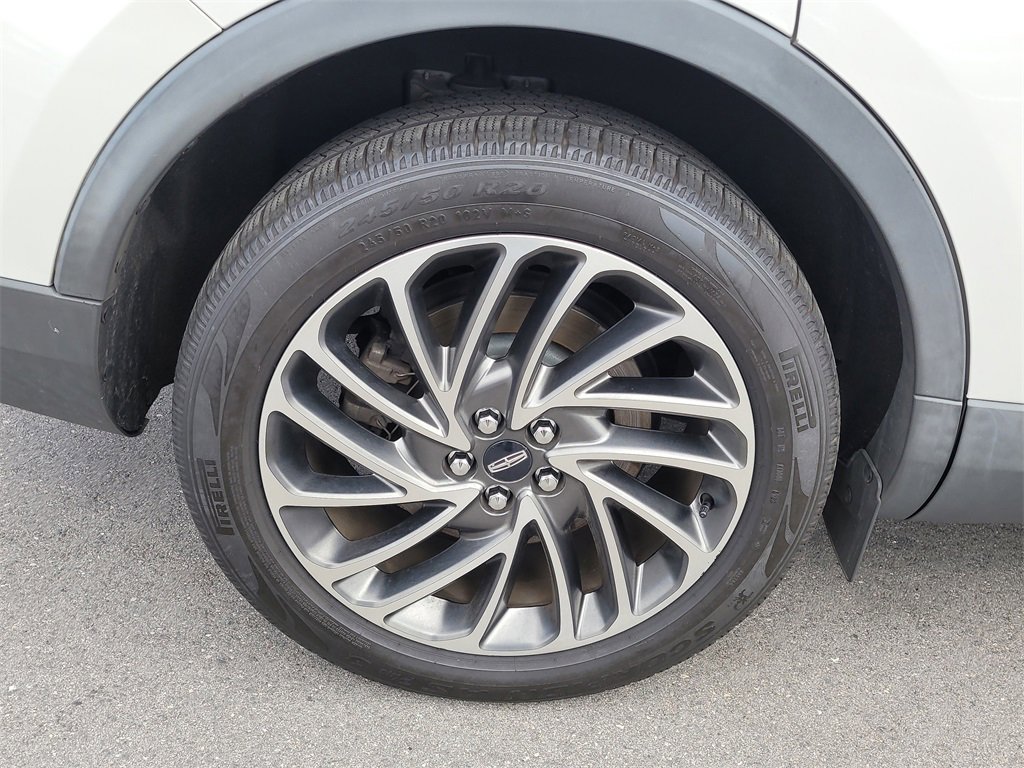 Used 2019 Lincoln Nautilus Reserve image 5