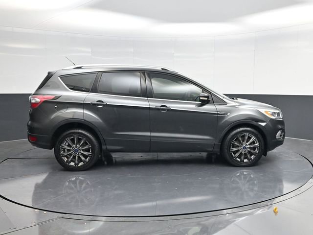 Used 2017 Ford Escape Titanium image 2