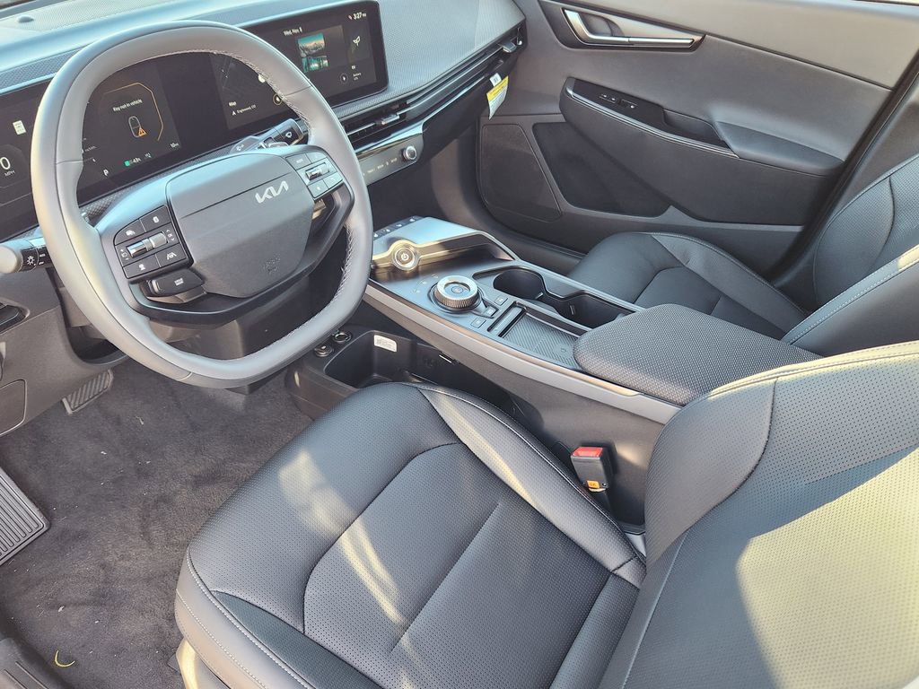 New 2025 Kia EV6 Wind image 8