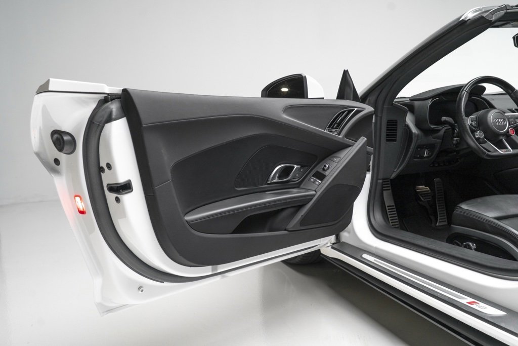 Used 2022 Audi R8 V10 image 14