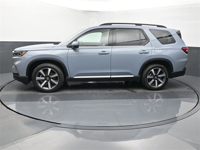Used 2024 Honda Pilot Touring image 2