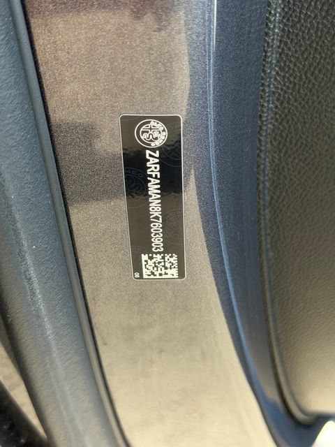 Used 2019 Alfa Romeo Giulia RWD image 27