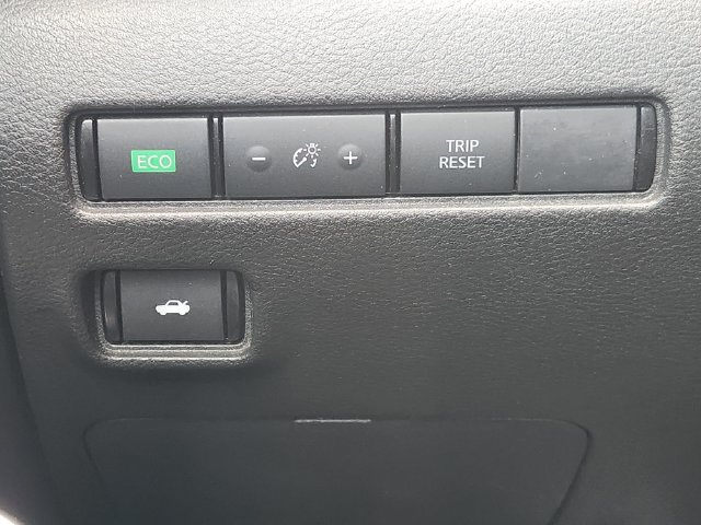Used 2025 Nissan Sentra SR FWD image 20