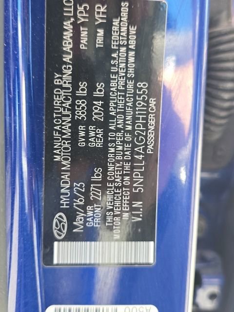 Used 2023 Hyundai Elantra SE w/ Preferred Accessory Package FWD image 23