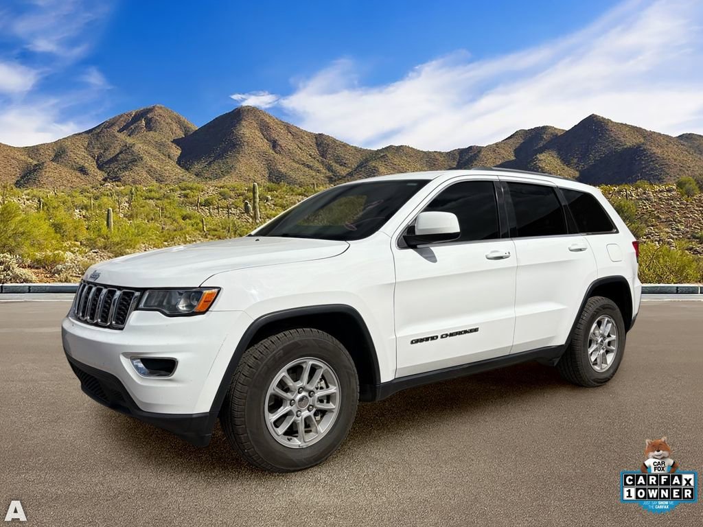Used 2018 Jeep Grand Cherokee Laredo RWD image 2