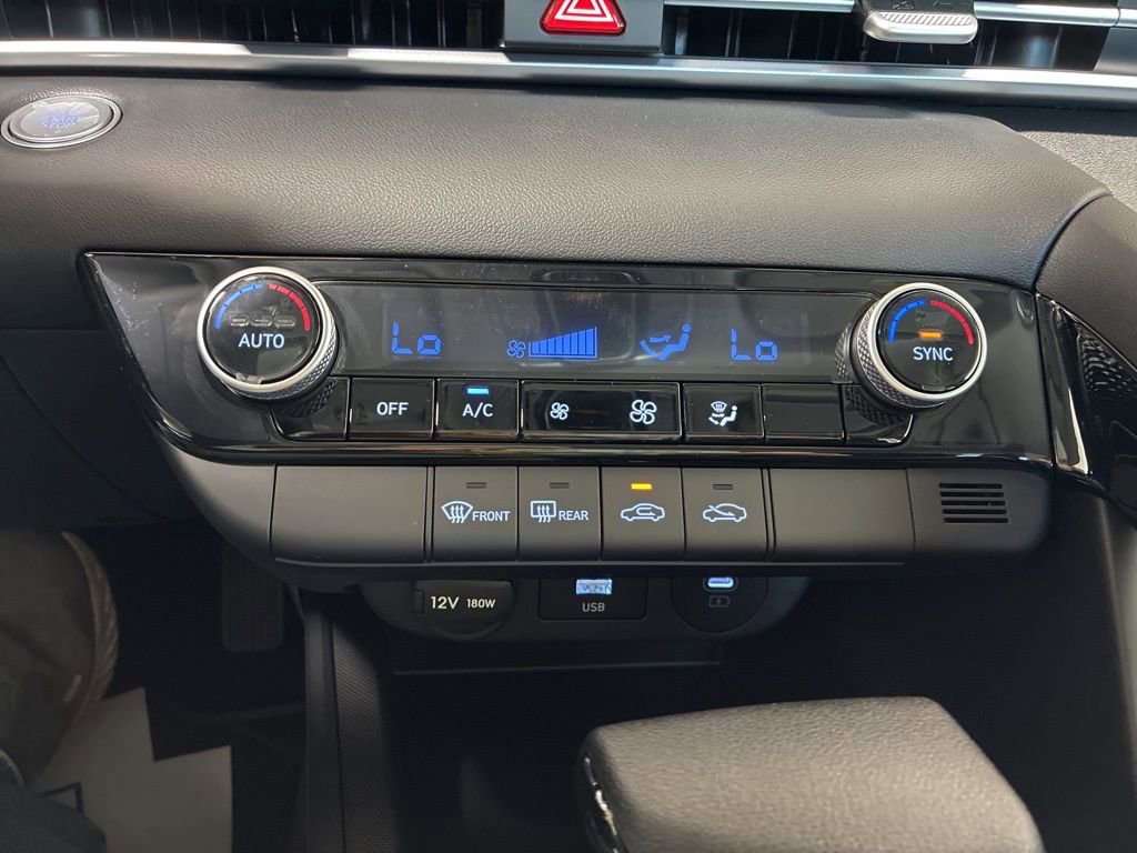 New 2026 Hyundai Elantra Blue image 18