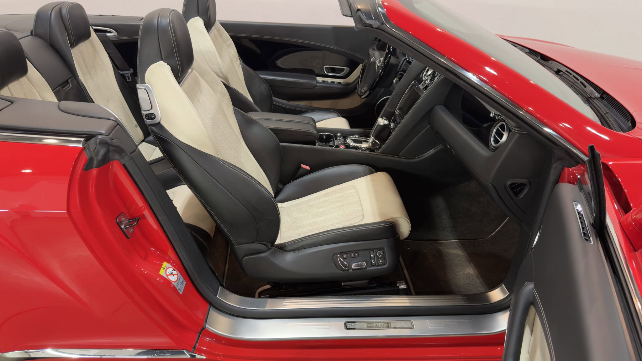 Used 2015 Bentley Continental GT image 80