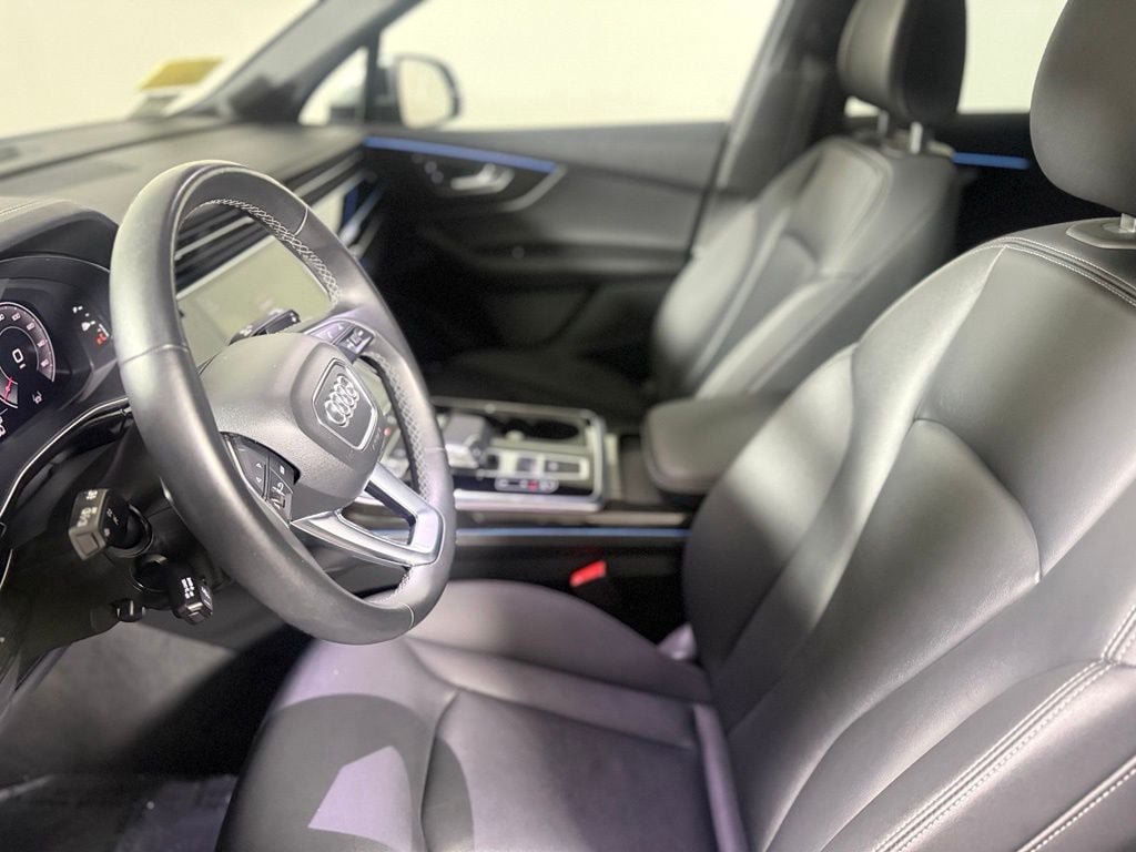 Used 2025 Audi Q7 3.0T Premium Plus AWD/4WD image 19