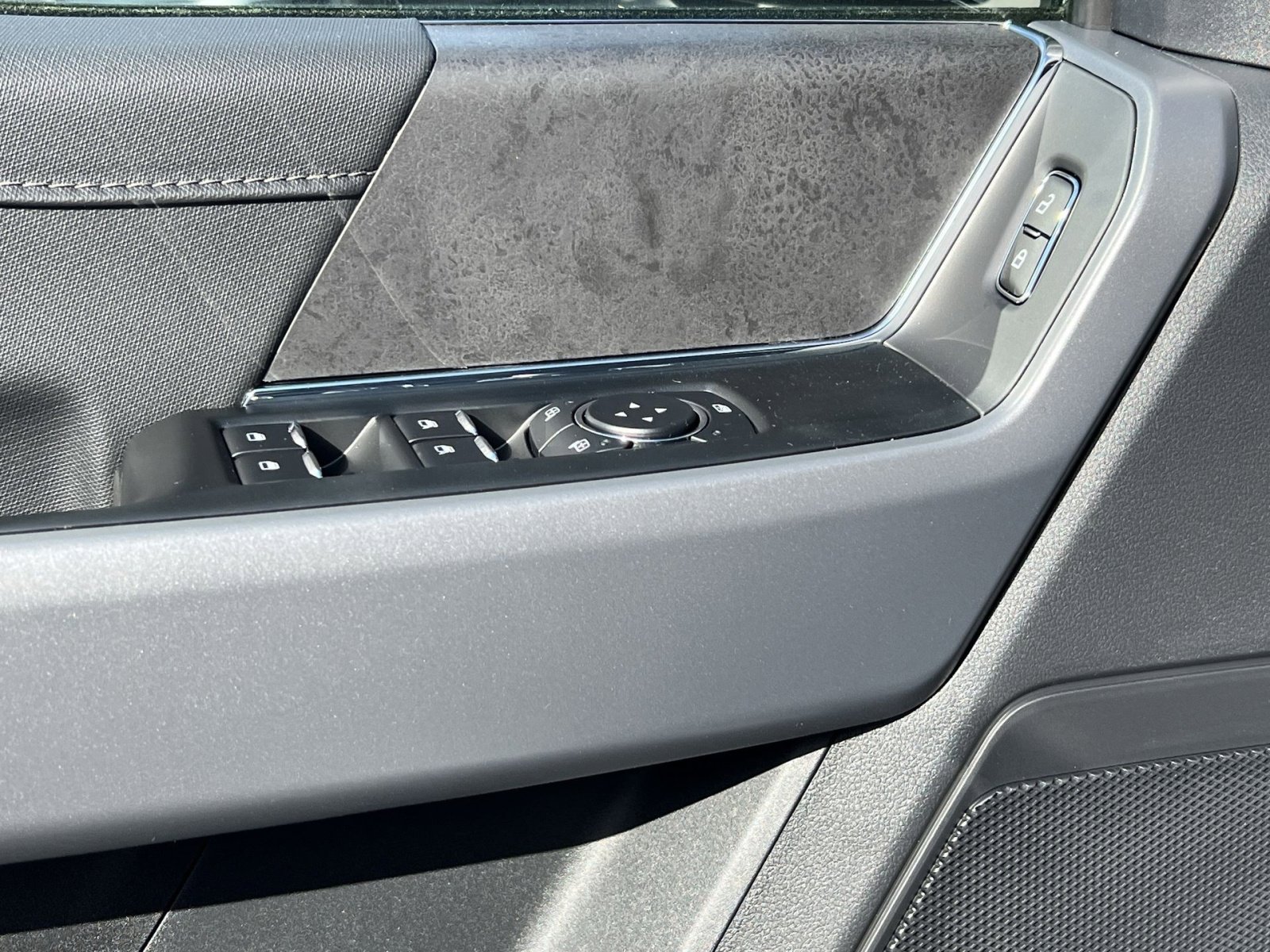 New 2025 Ford F150 XLT w/ Equipment Group 302A MID image 15