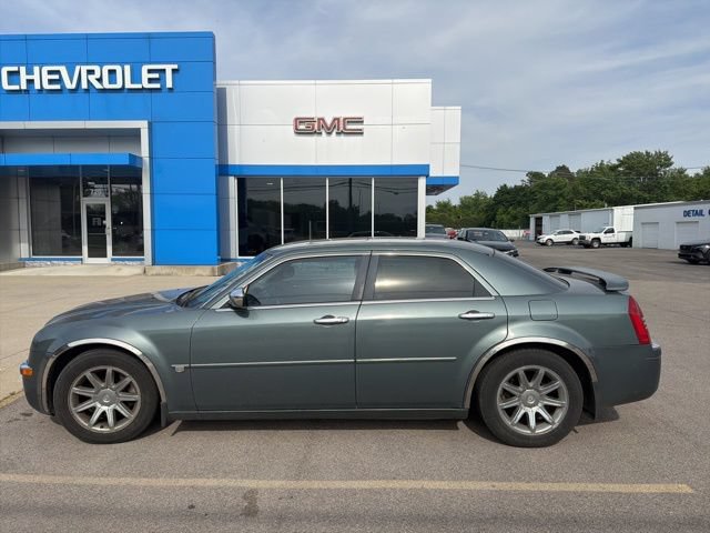 Used 2005 Chrysler 300 C w/ Sound Group II RWD image 3