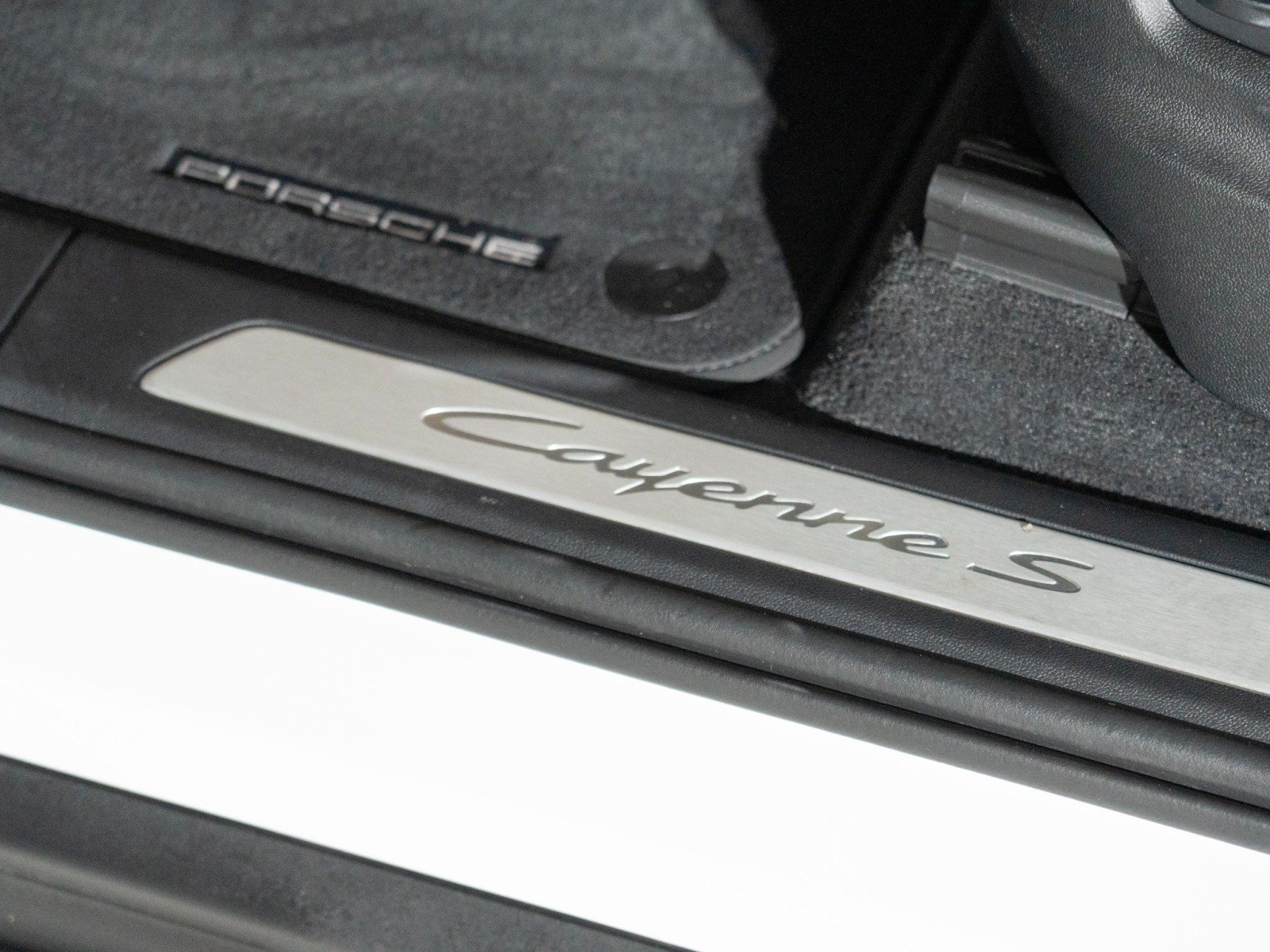 Certified 2026 Porsche Cayenne S AWD/4WD image 11
