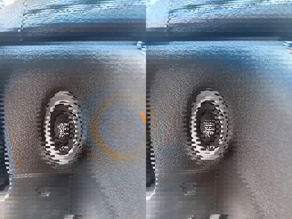 New 2026 Chrysler Pacifica Select image 16