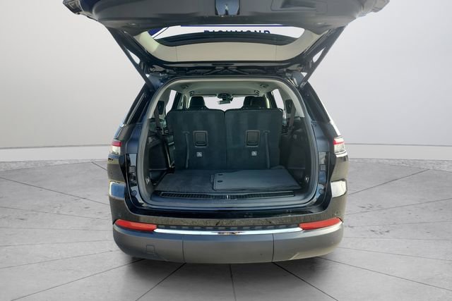 Used 2023 Jeep Grand Cherokee L Limited image 19