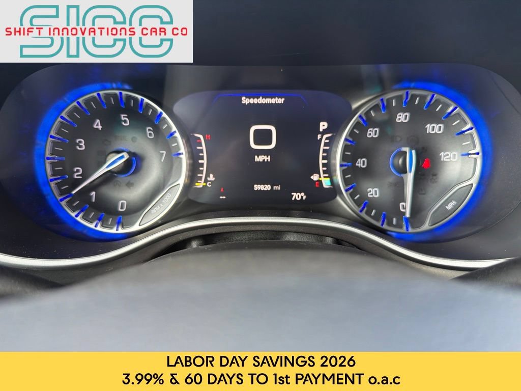 Used 2024 Chrysler Pacifica Touring-L FWD image 9