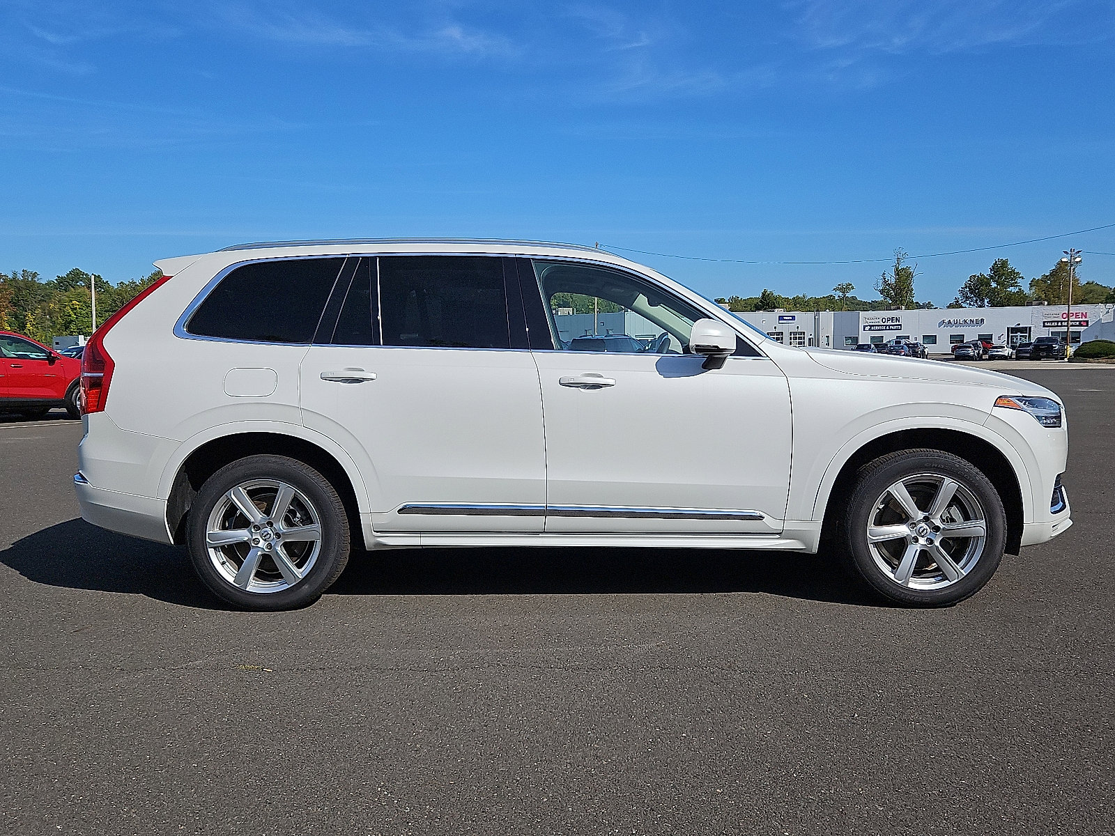 Certified 2024 Volvo XC90 B5 Core w/ Protection Package Premier AWD/4WD image 7