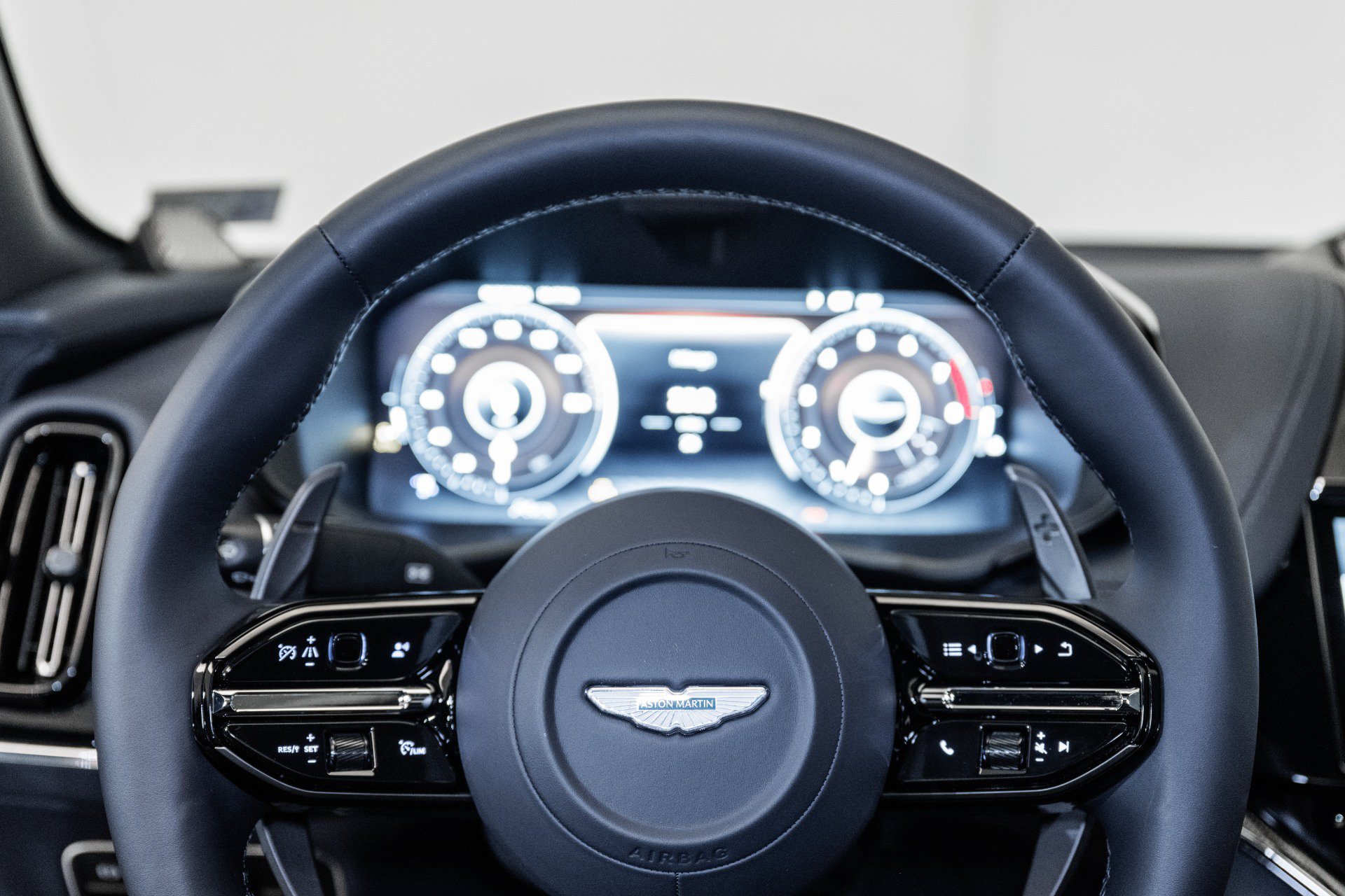 New 2025 Aston Martin DBX 707 AWD/4WD image 11