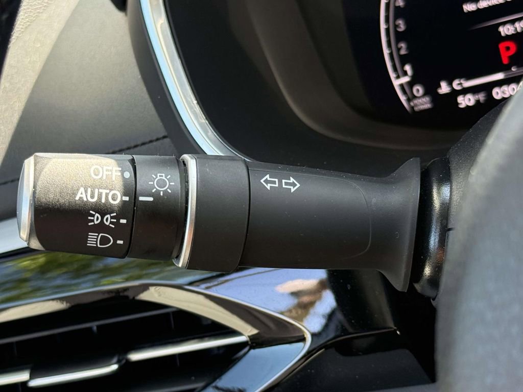 Certified 2025 Acura MDX SH-AWD w/ Technology Package image 29